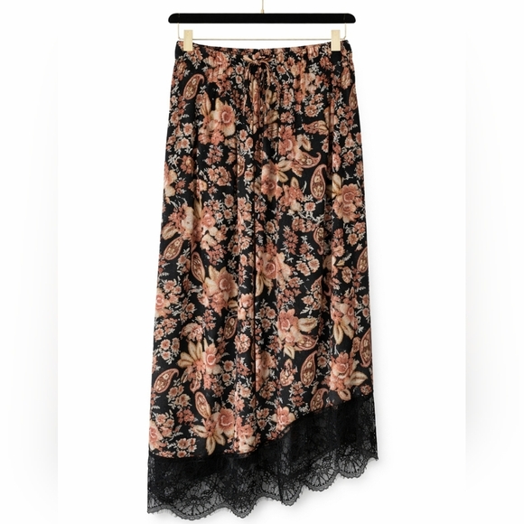 ESQUALO Dresses & Skirts - New! Esqualo Black Floral Lace Hem Skirt Gold Peach Tones Size 4
